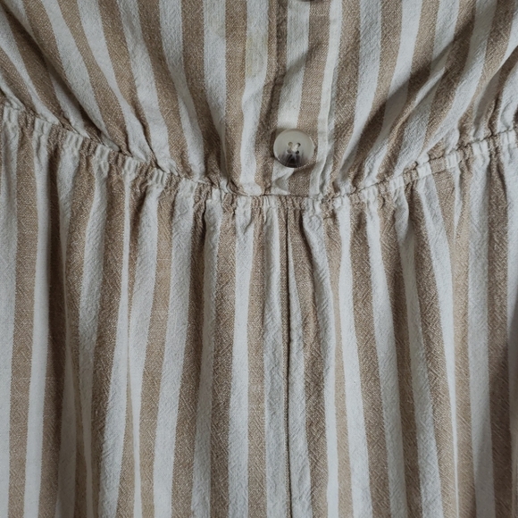 Beige sleevless romper - Picture 2 of 5